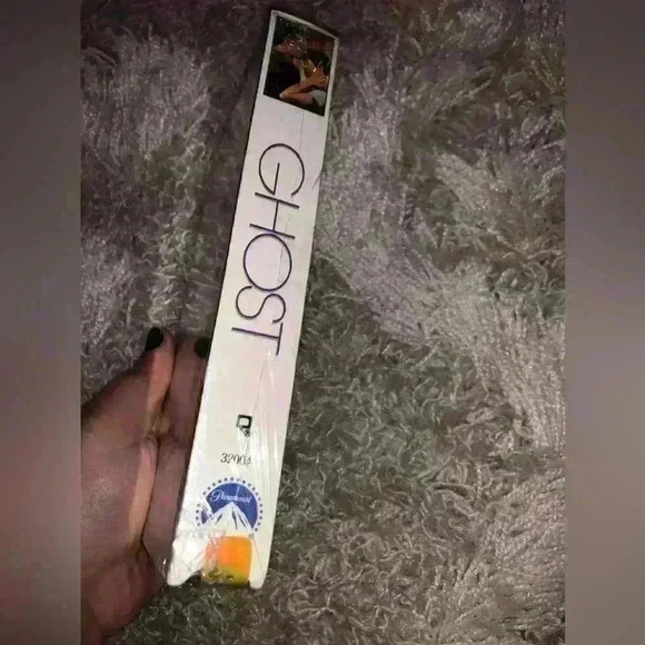 Ghost VHS Sealed - Picture 3 of 7